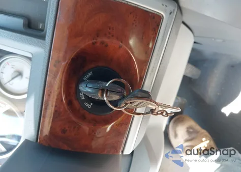 2008 Chrysler Town & Country Touring z USA, uszkodzony, nr VIN 2A8HR54P08R699444